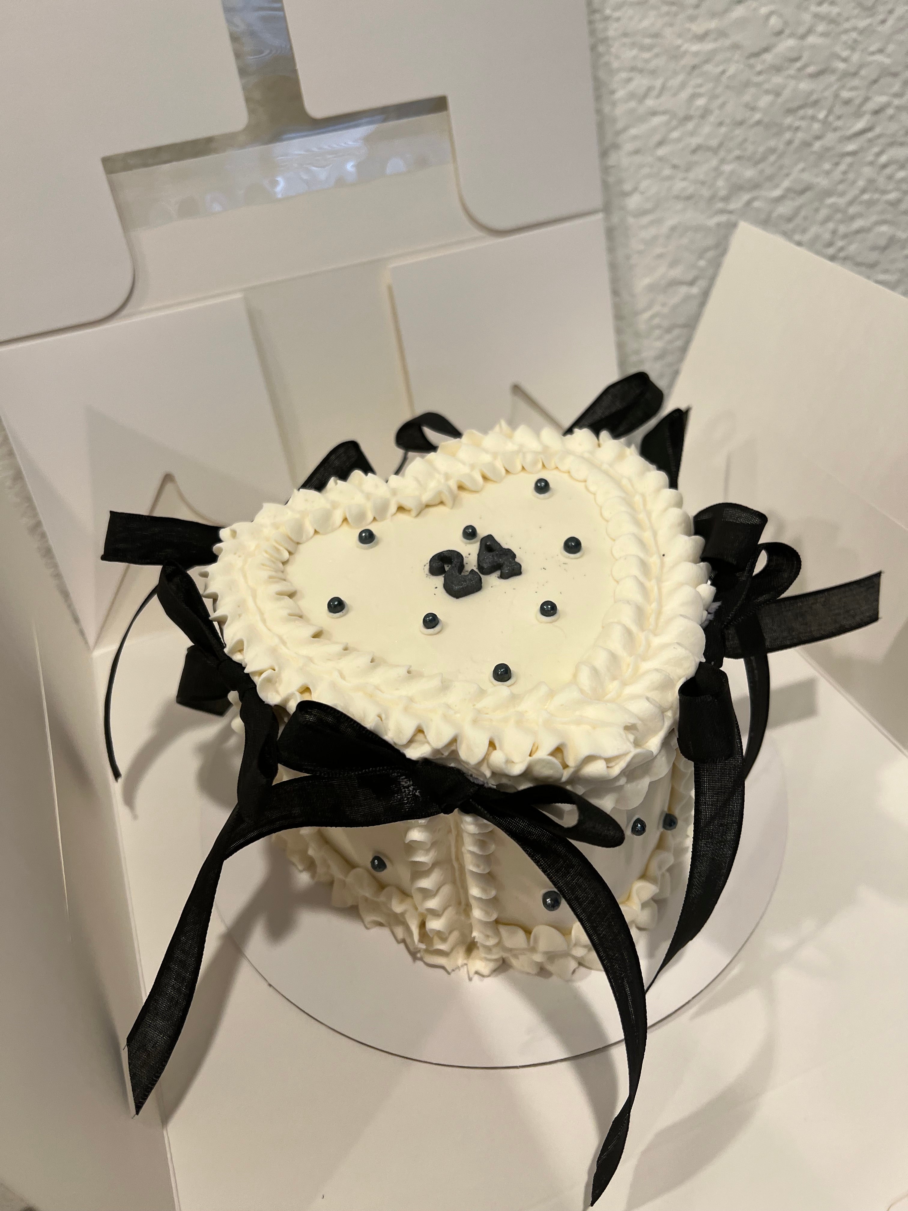 Black & White Bow Cake